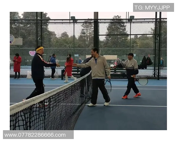 深圳网球队与成都网球队赛后复盘团队协作的成功与不足分析